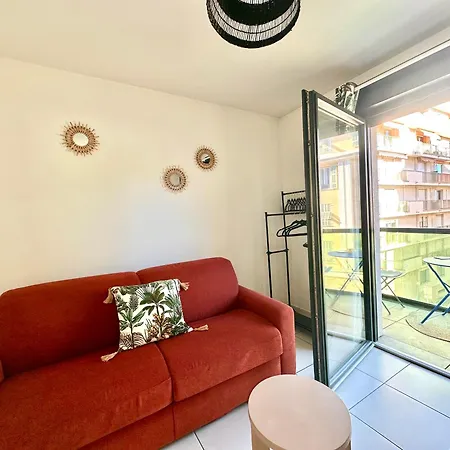 600 M De La Promenade Des Apartment *